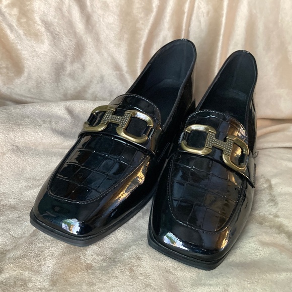Black Faux Alligator Patent Leather Loafers - Picture 8 of 9